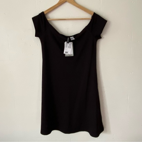 BNWT H&M Off-Shoulder Dress - Picture 1 of 8